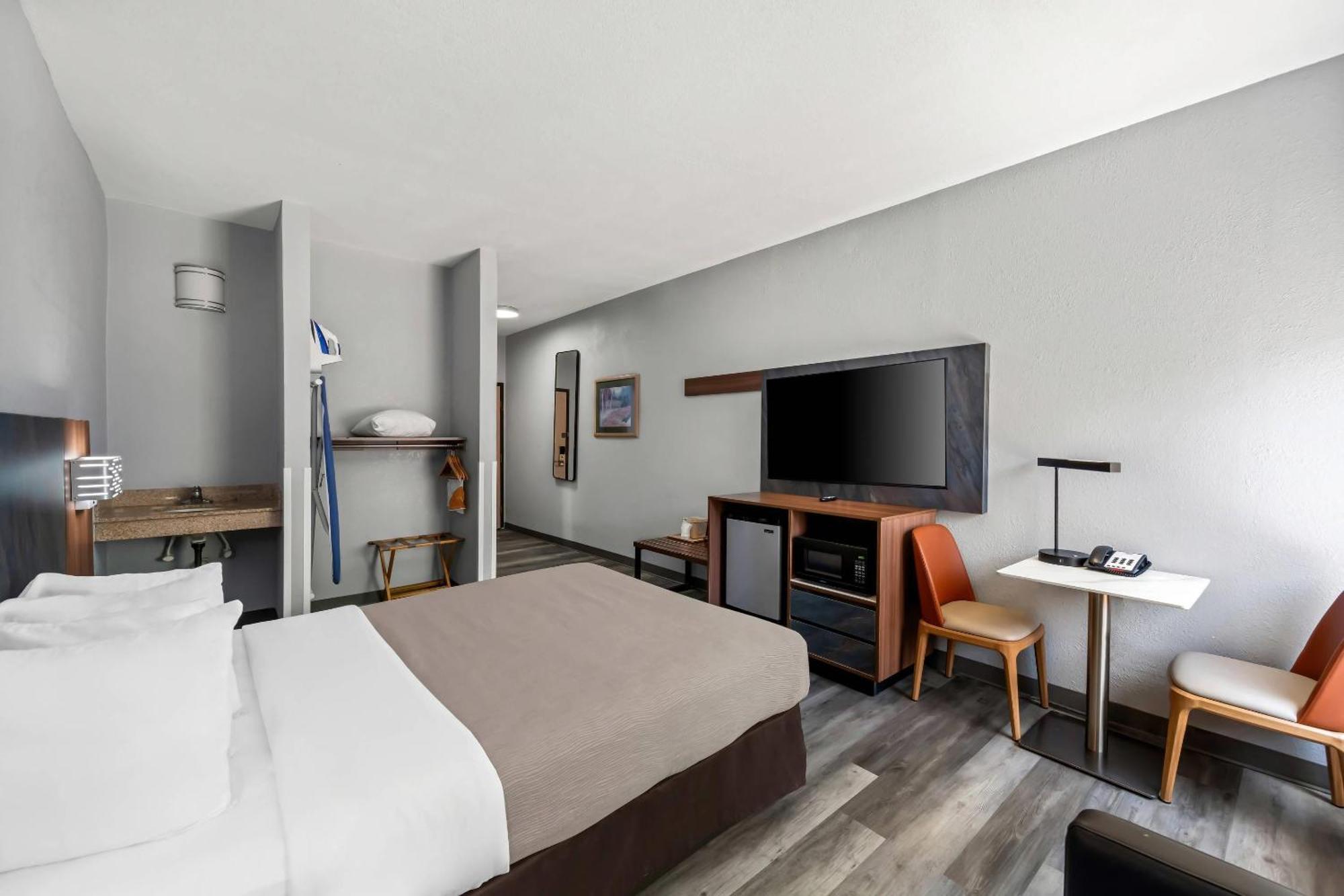 Quality Inn & Suites Мангаттан Екстер'єр фото